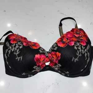 Victoria’s Secret 34 DD embroidered plunge bra for sale 🖤❤️🩷